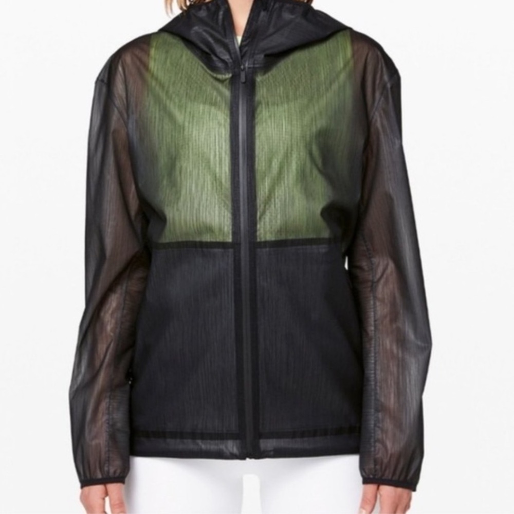 NWOT Lululemon Sheer Joy Rain Jacket - Size 2